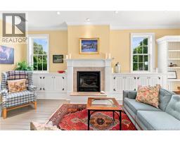 916 Riverside Drive, photo 5