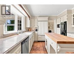 916 Riverside Drive, photo 14