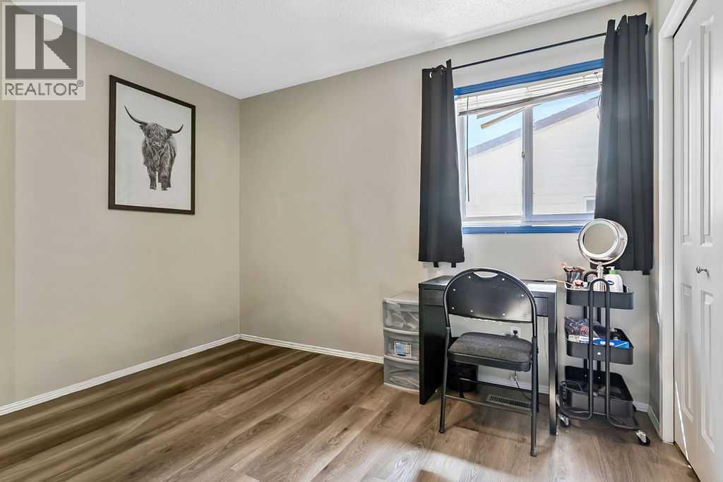 52 Hunters Crescent - 19