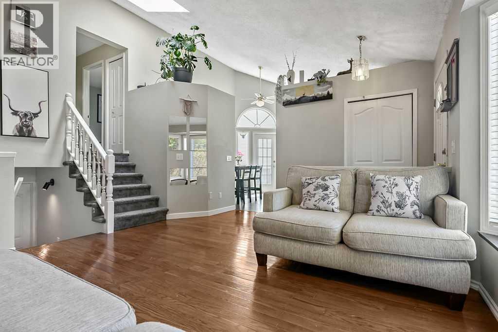 52 Hunters Crescent - 6