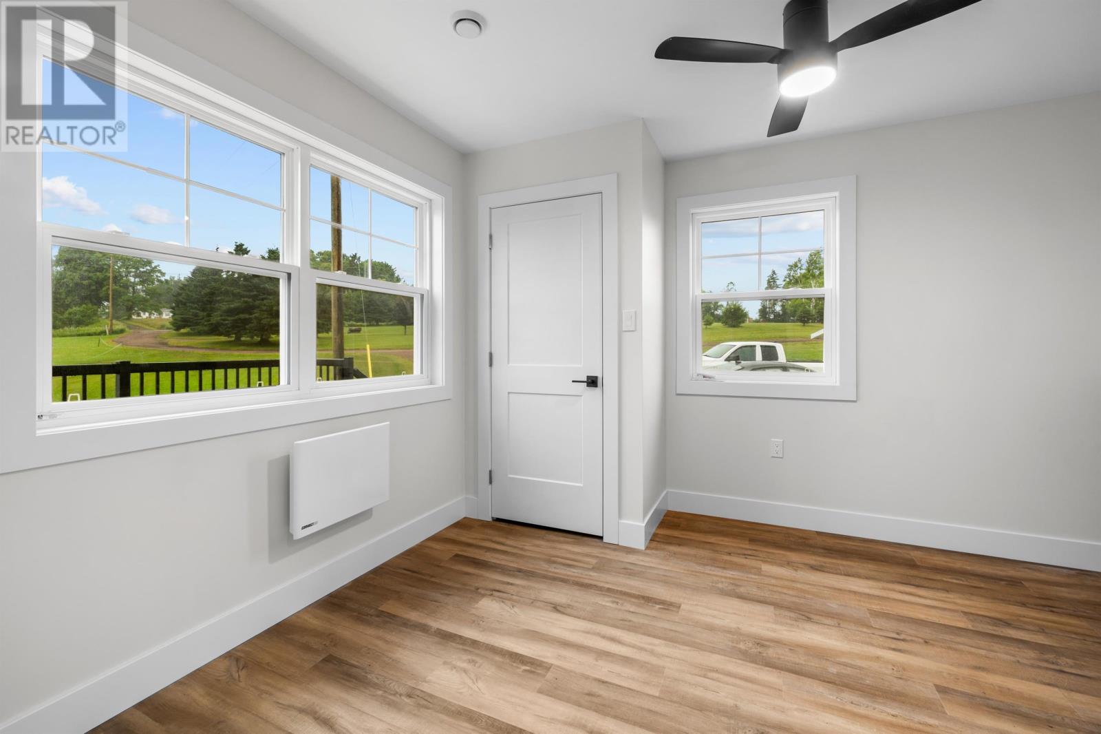 31 Hilltop Court - 35
