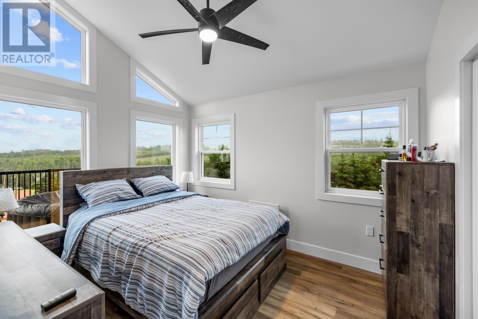 31 Hilltop Court - 32