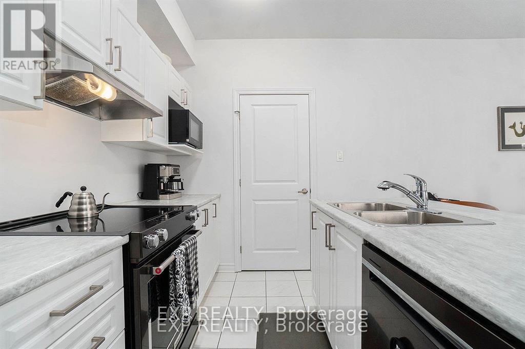 2 Bed, 2 Bath House for Rent in Ottawa – H – 70 JAGUAR PRIVATE, Ottawa – MLS# X13587906 - Image 15