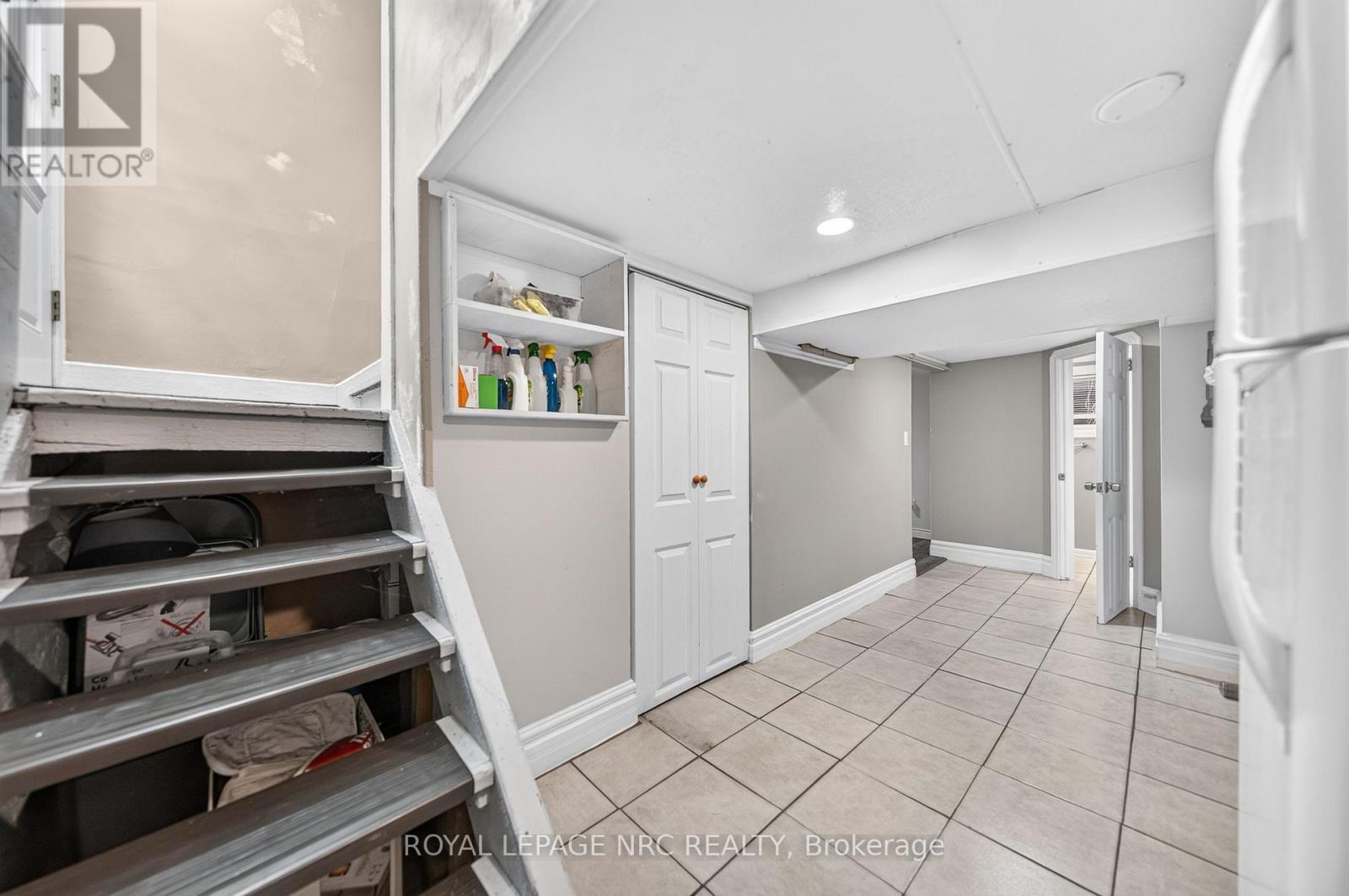 88 CHAPLIN AVENUE - 25