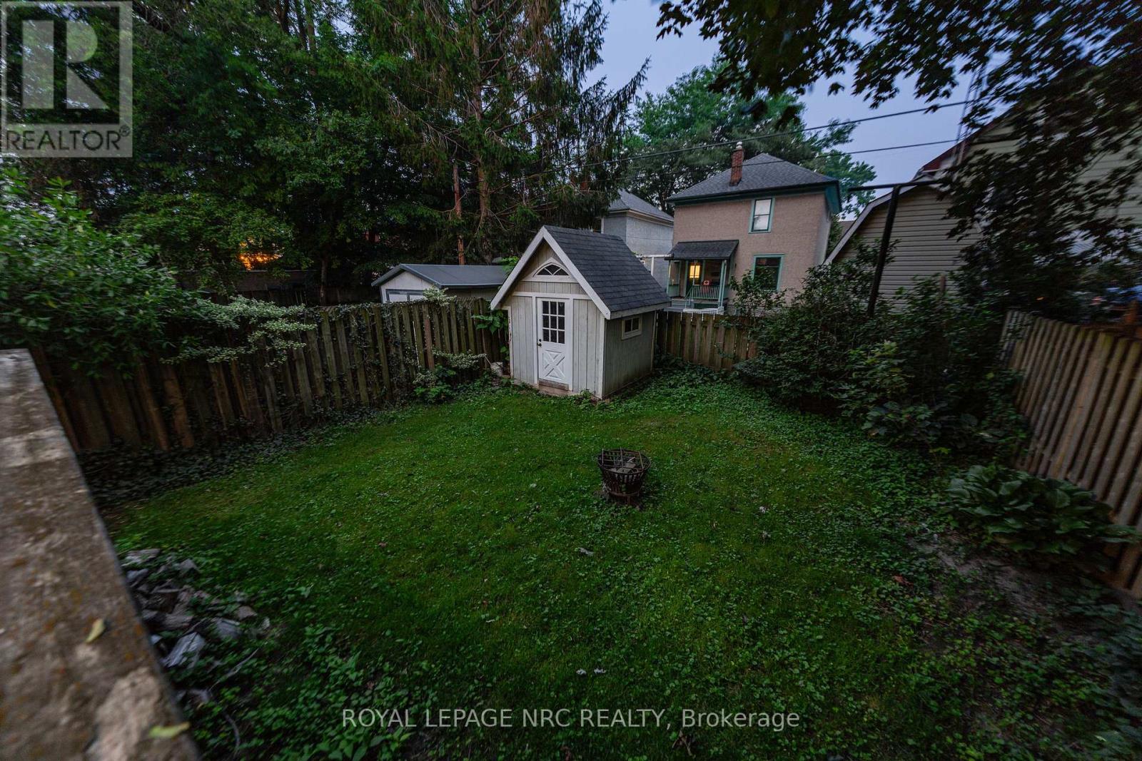 88 CHAPLIN AVENUE - 32