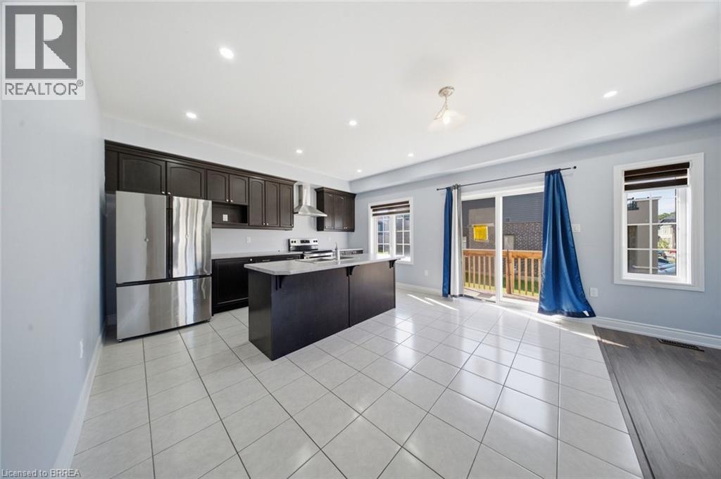 18 MACKLIN Street - 10