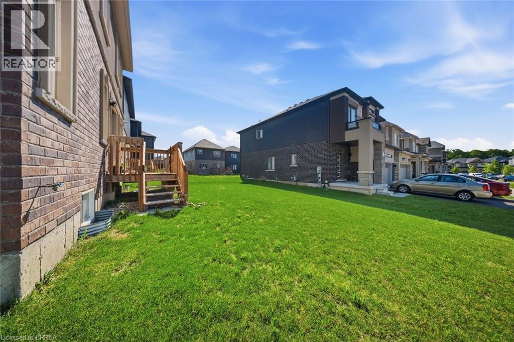 18 MACKLIN Street - 26