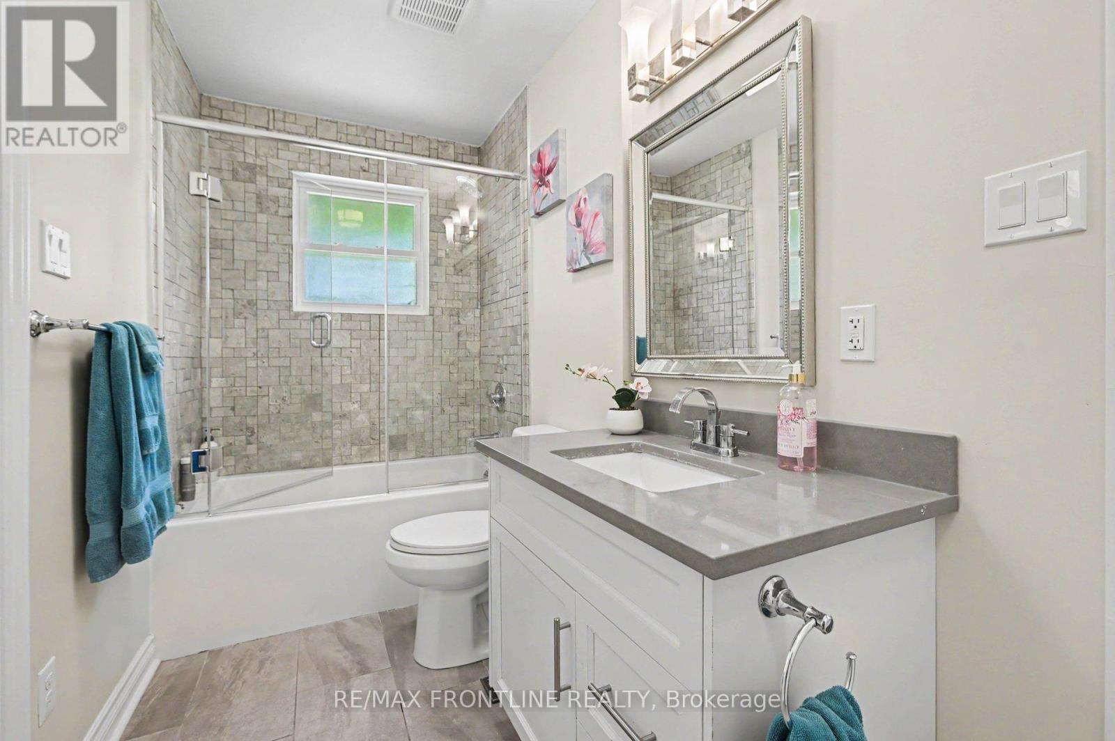 2436 RIDEAU FERRY ROAD - 16