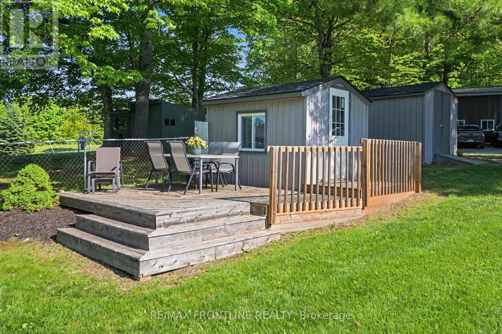 2436 RIDEAU FERRY ROAD - 28