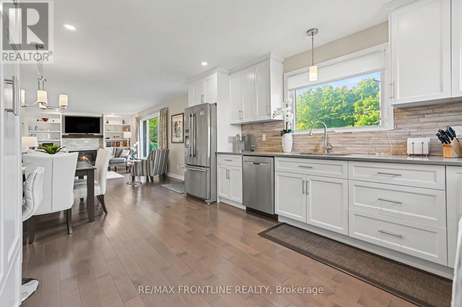 2436 RIDEAU FERRY ROAD - 3