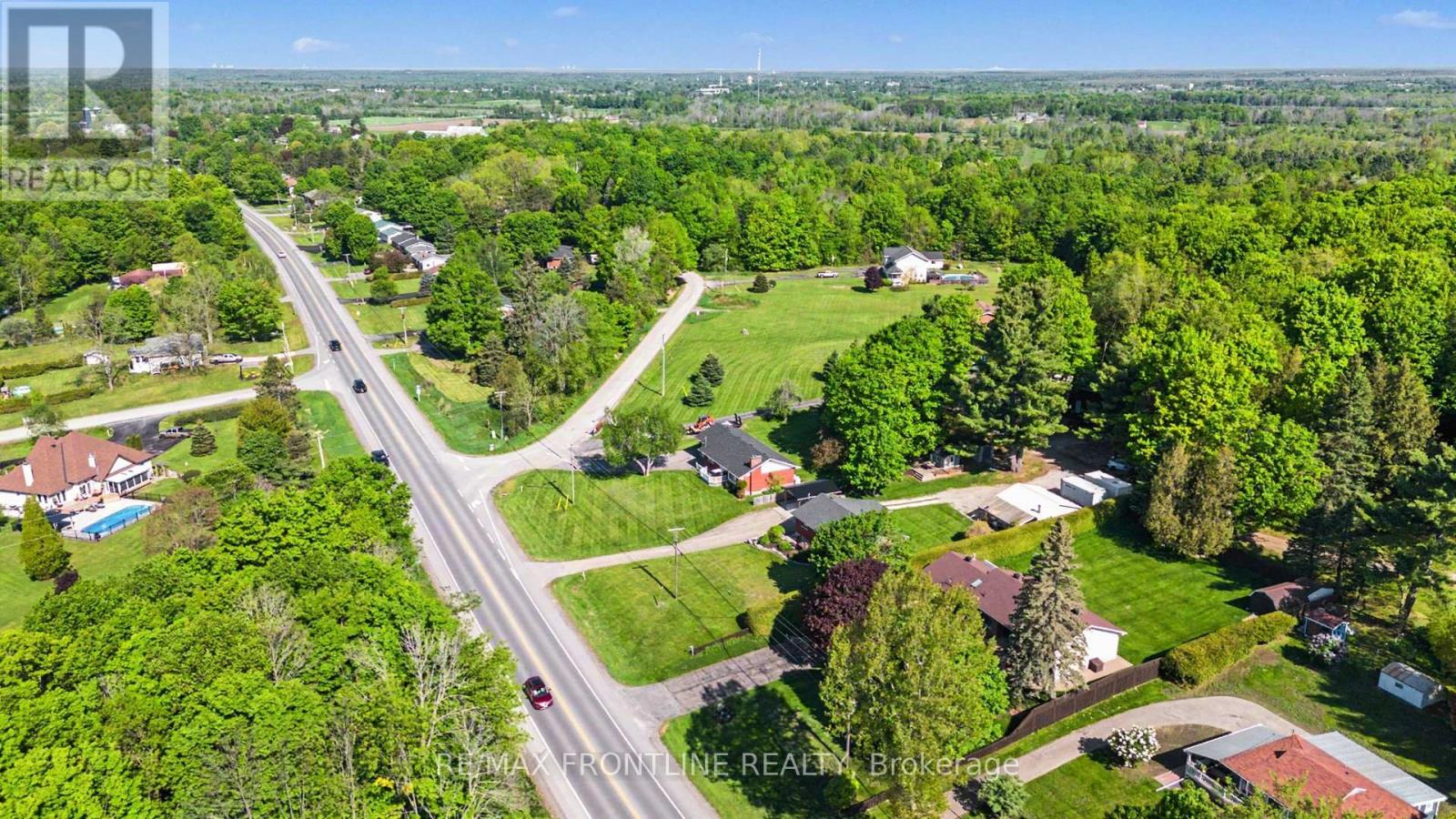 2436 RIDEAU FERRY ROAD - 30