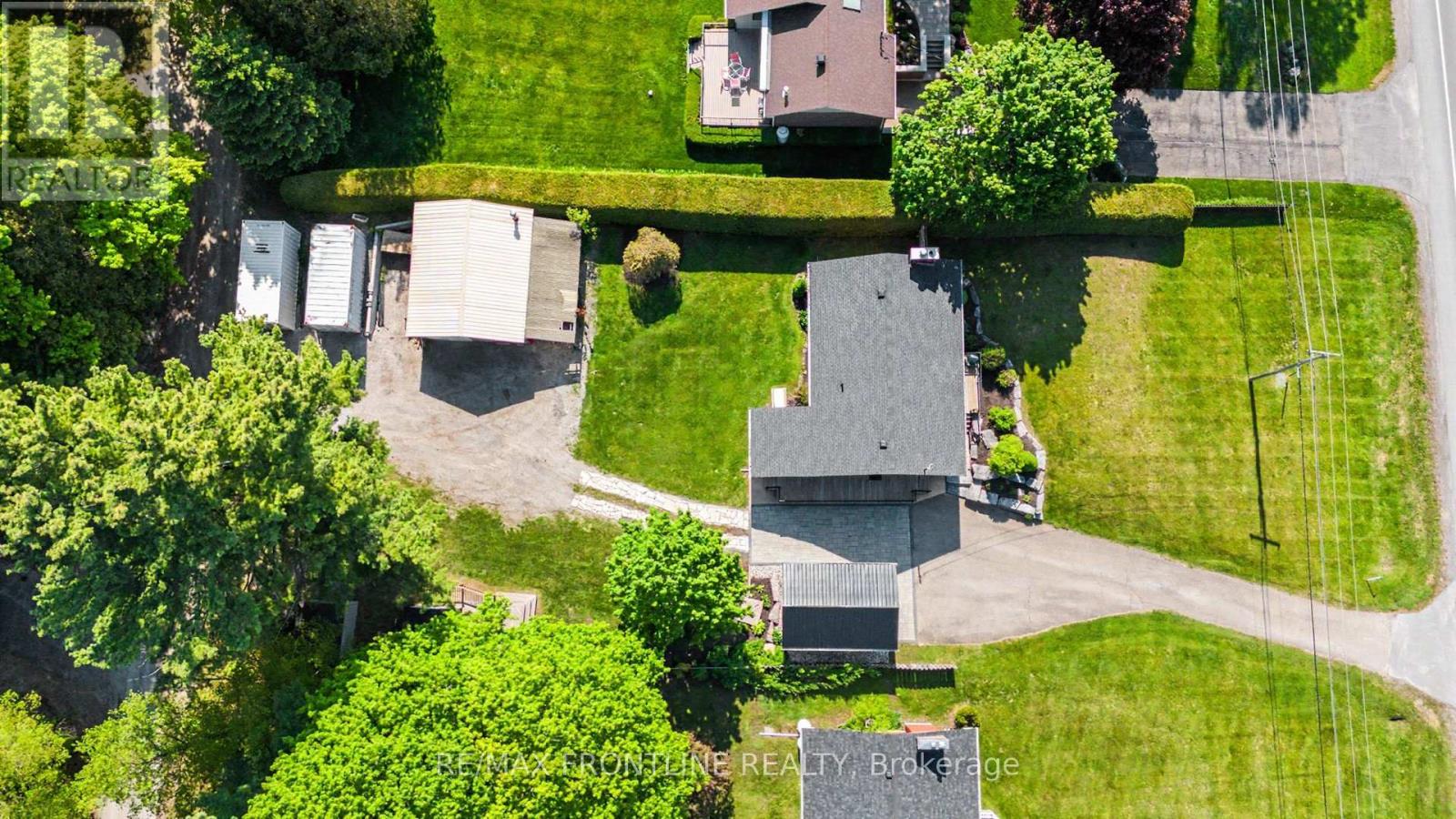 2436 RIDEAU FERRY ROAD - 35