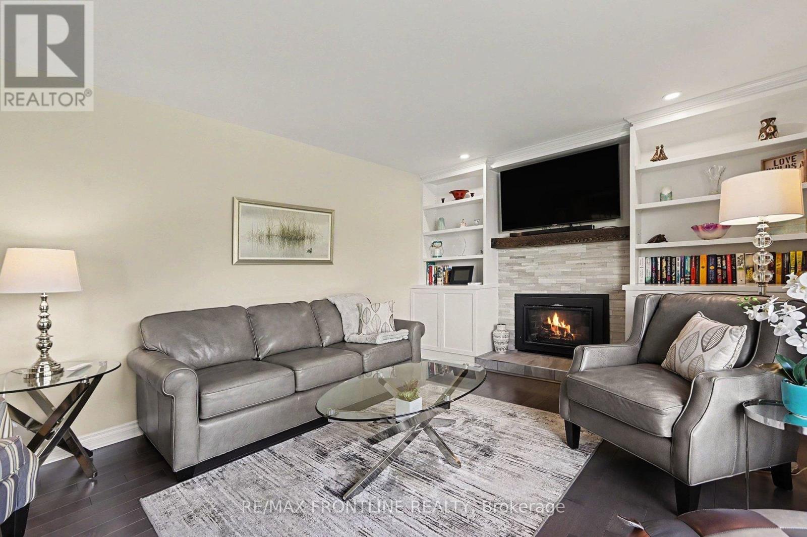 2436 RIDEAU FERRY ROAD - 11