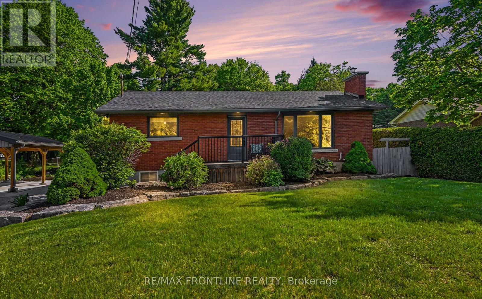 2436 RIDEAU FERRY ROAD - 37