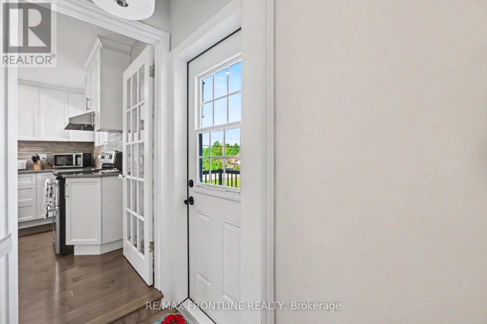 2436 RIDEAU FERRY ROAD - 6