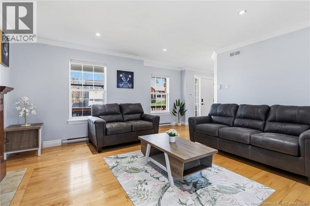 385 Mandeville Street - Image 5