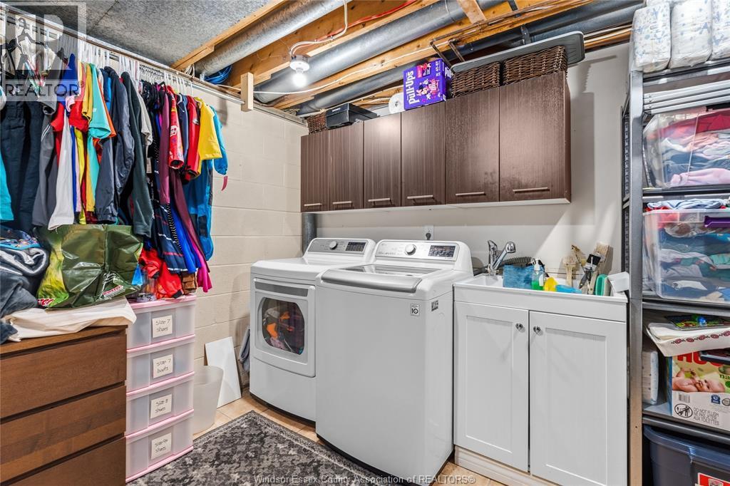 2282 WOODLAWN - 25