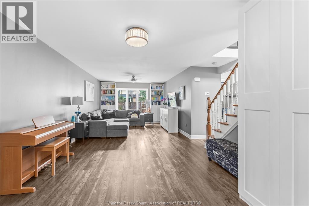 2282 WOODLAWN - Image 6