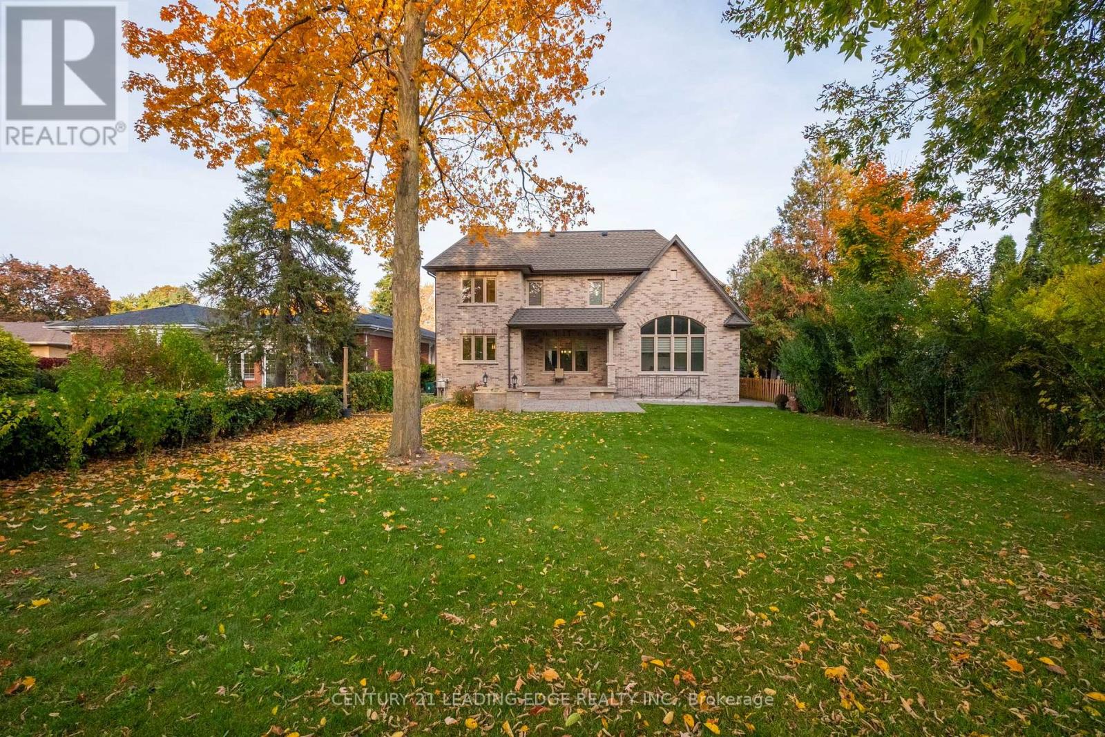 12 JONQUIL CRESCENT - 49