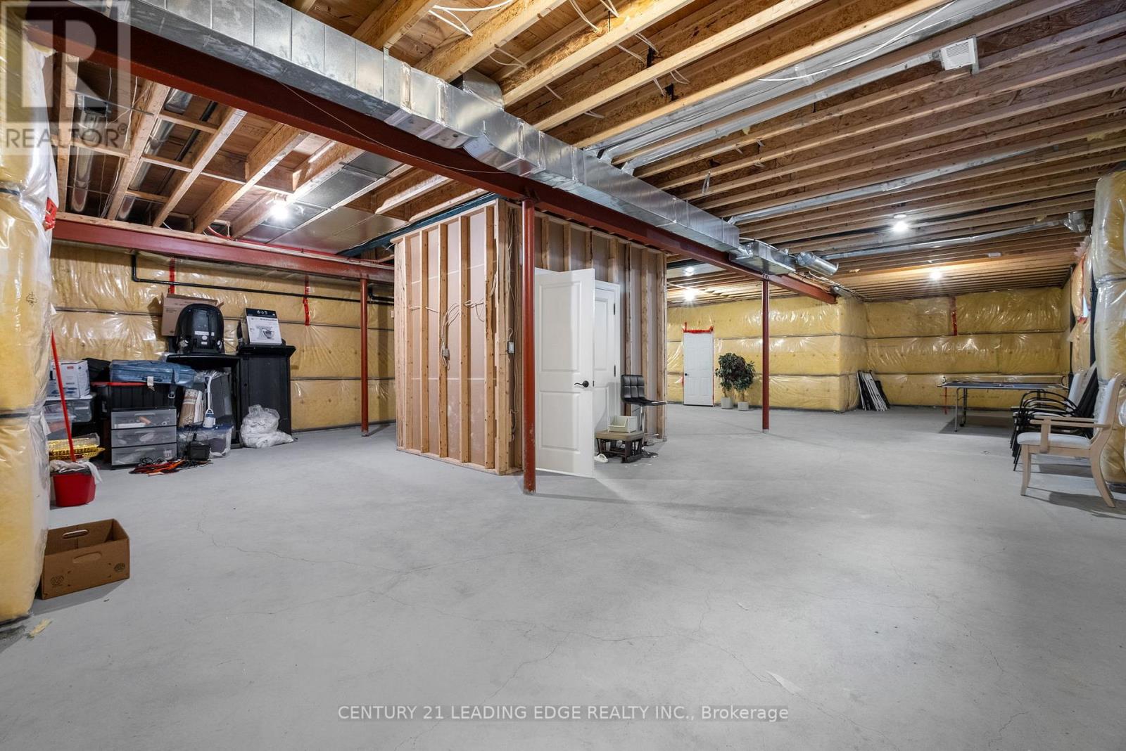 12 JONQUIL CRESCENT - 42