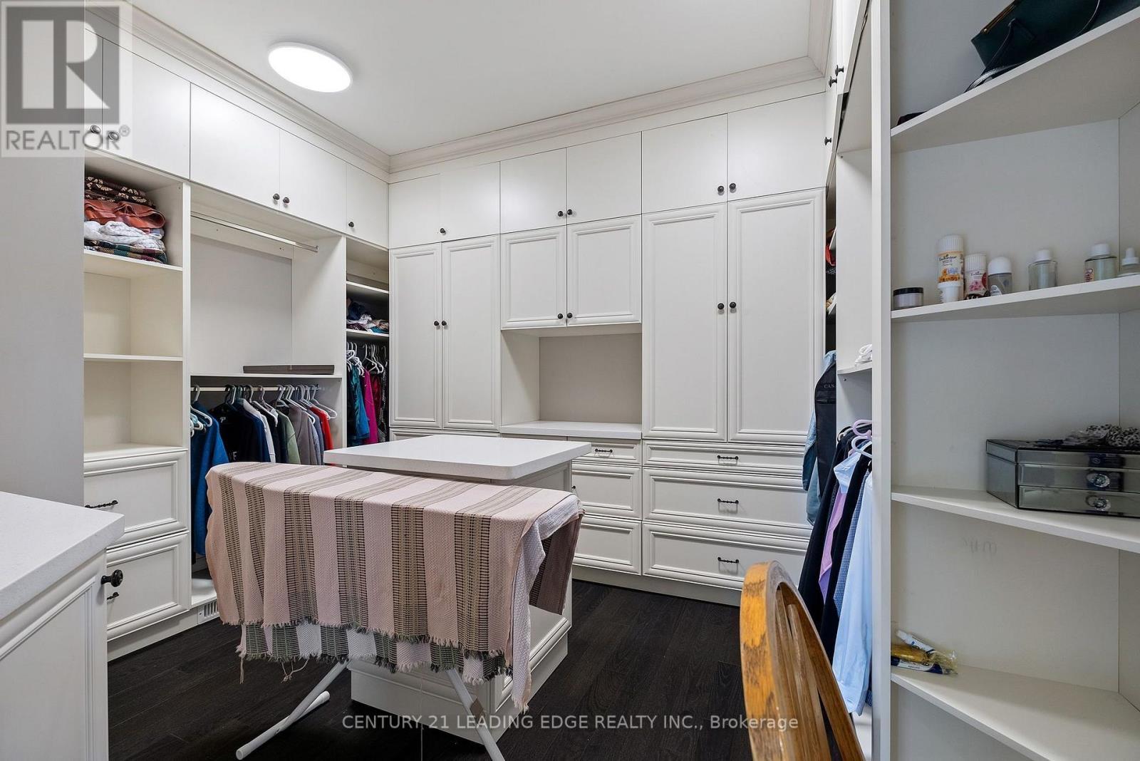 12 JONQUIL CRESCENT - 29