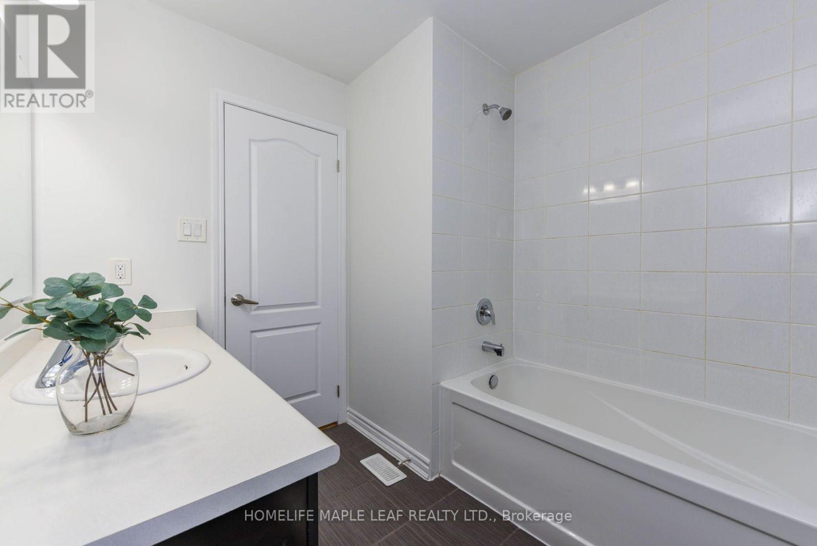 531 EDENBROOK HILL DRIVE - 32