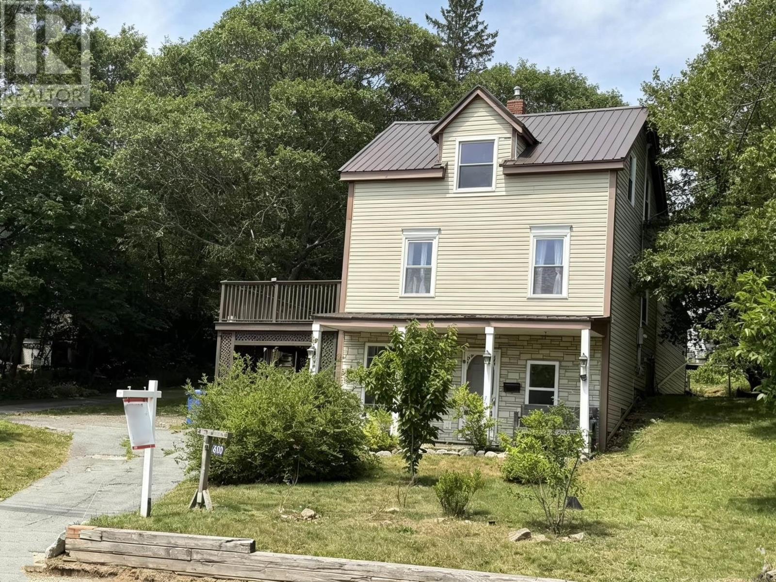 600 Rocky Lake Drive - 2