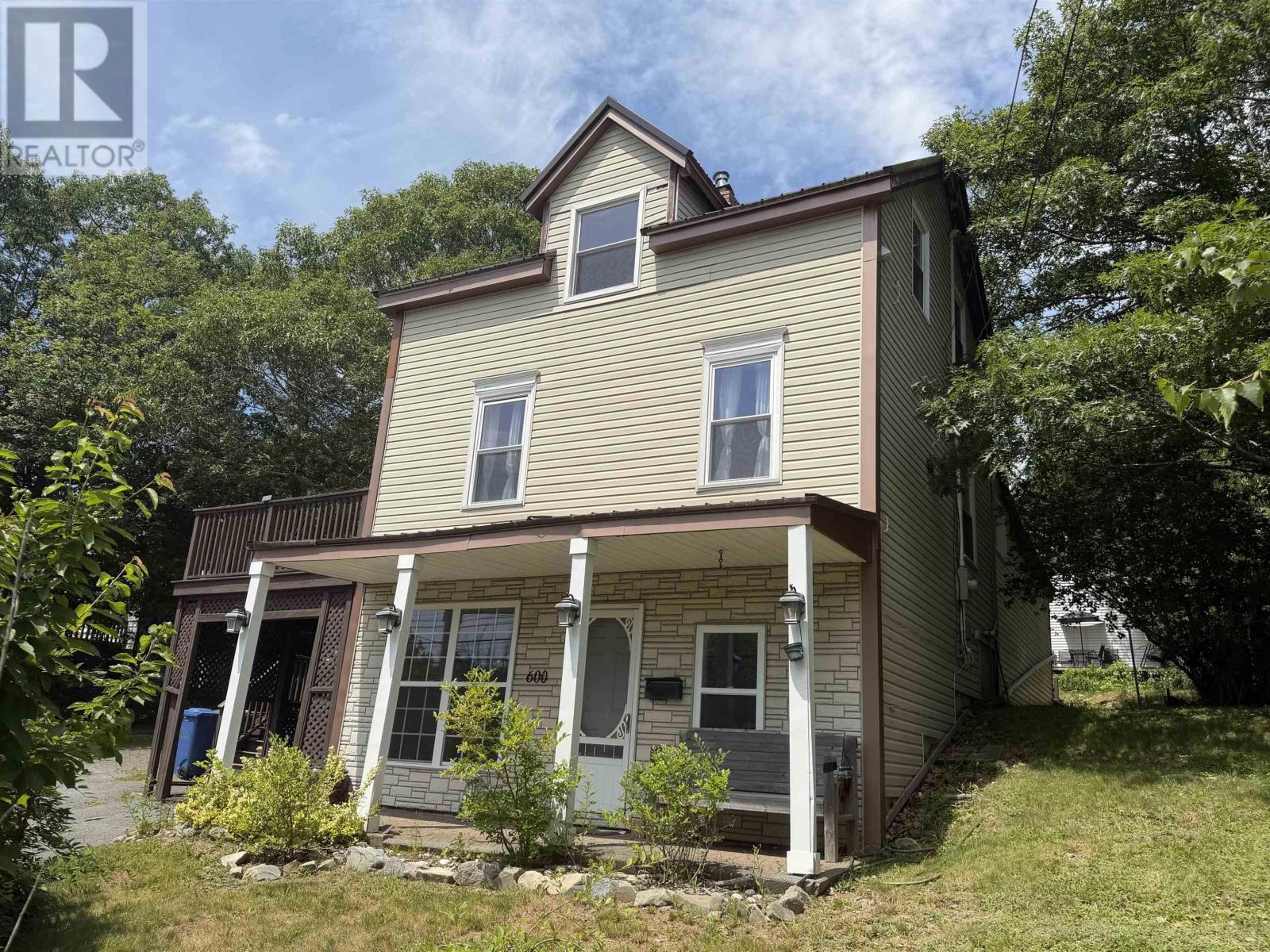 600 Rocky Lake Drive - 3