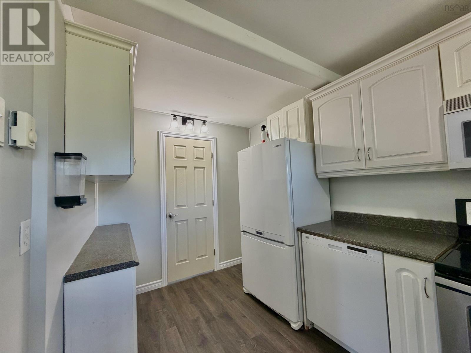 600 Rocky Lake Drive - 20