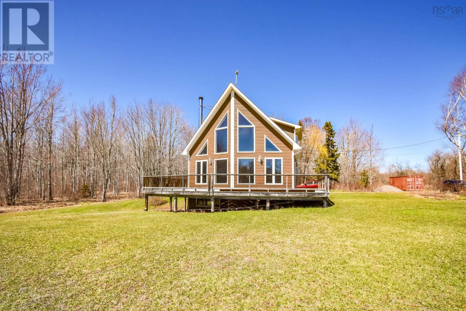 1893 Pugwash River Road - 2