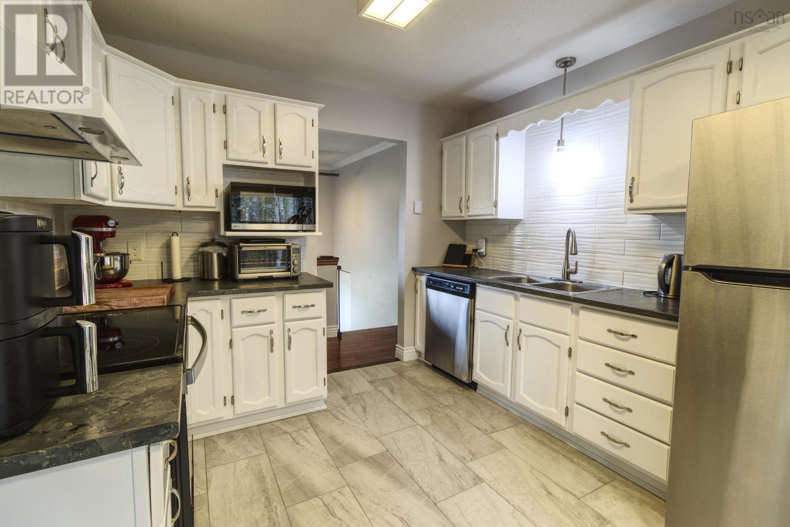 1215 Mayhew Drive - 16
