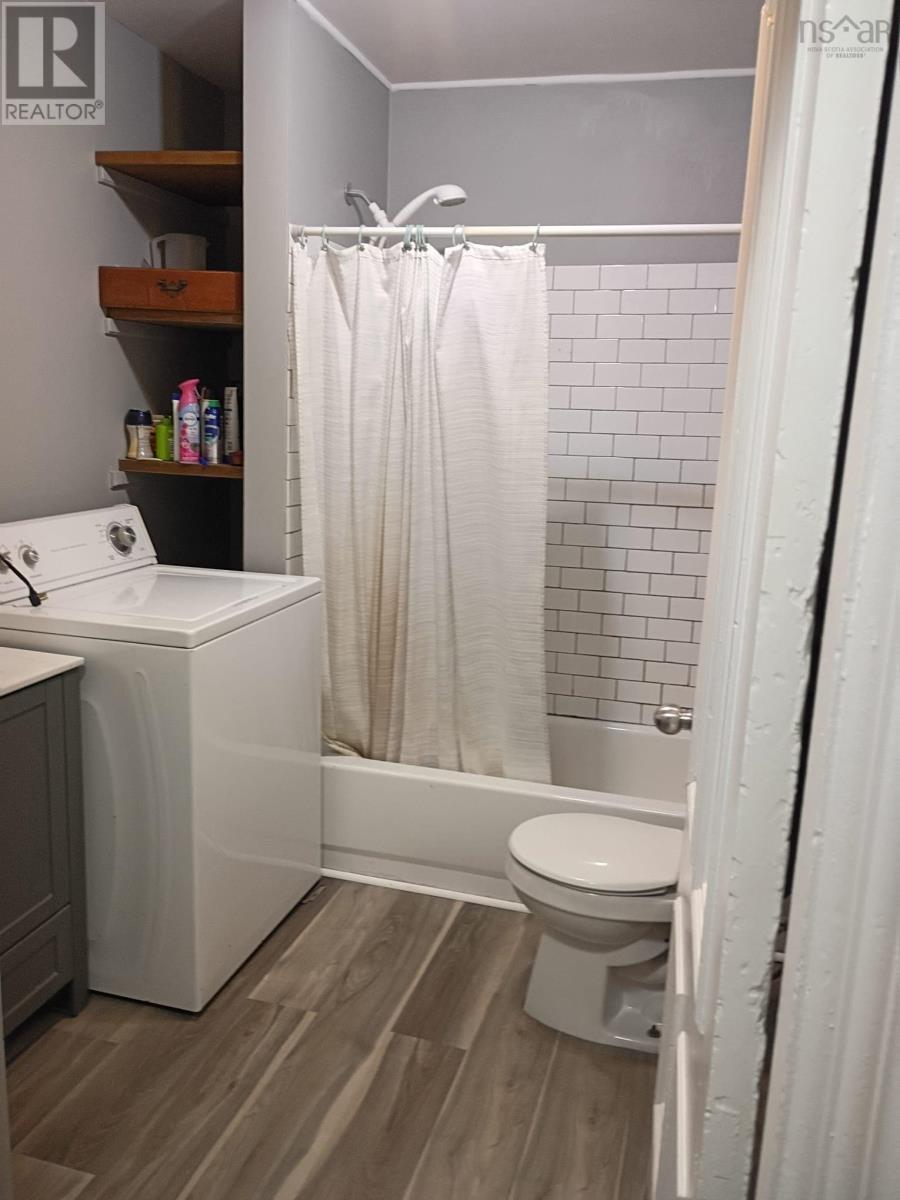 67 Lyman Street - 10