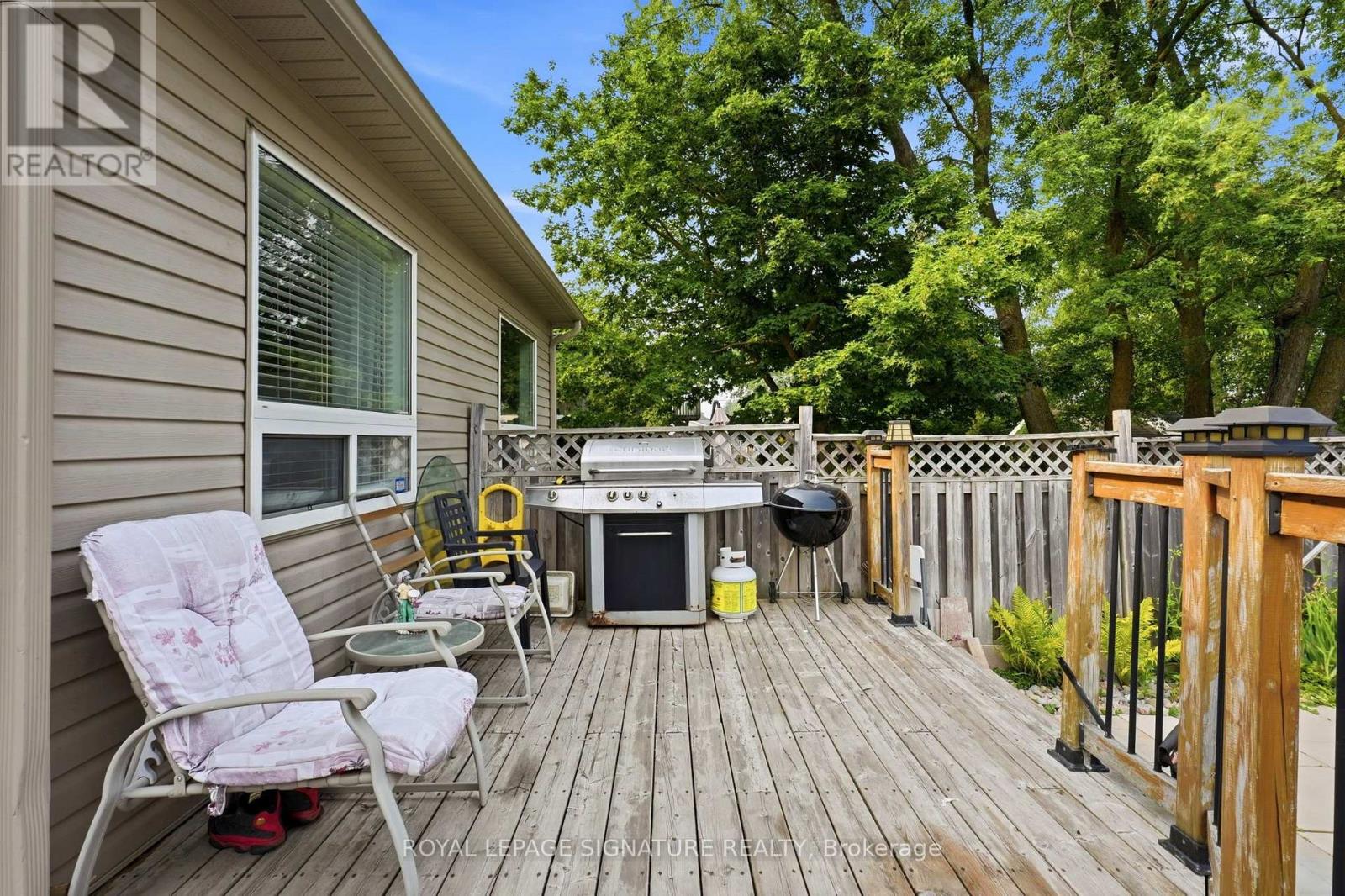 517 VICTORIA STREET - 29