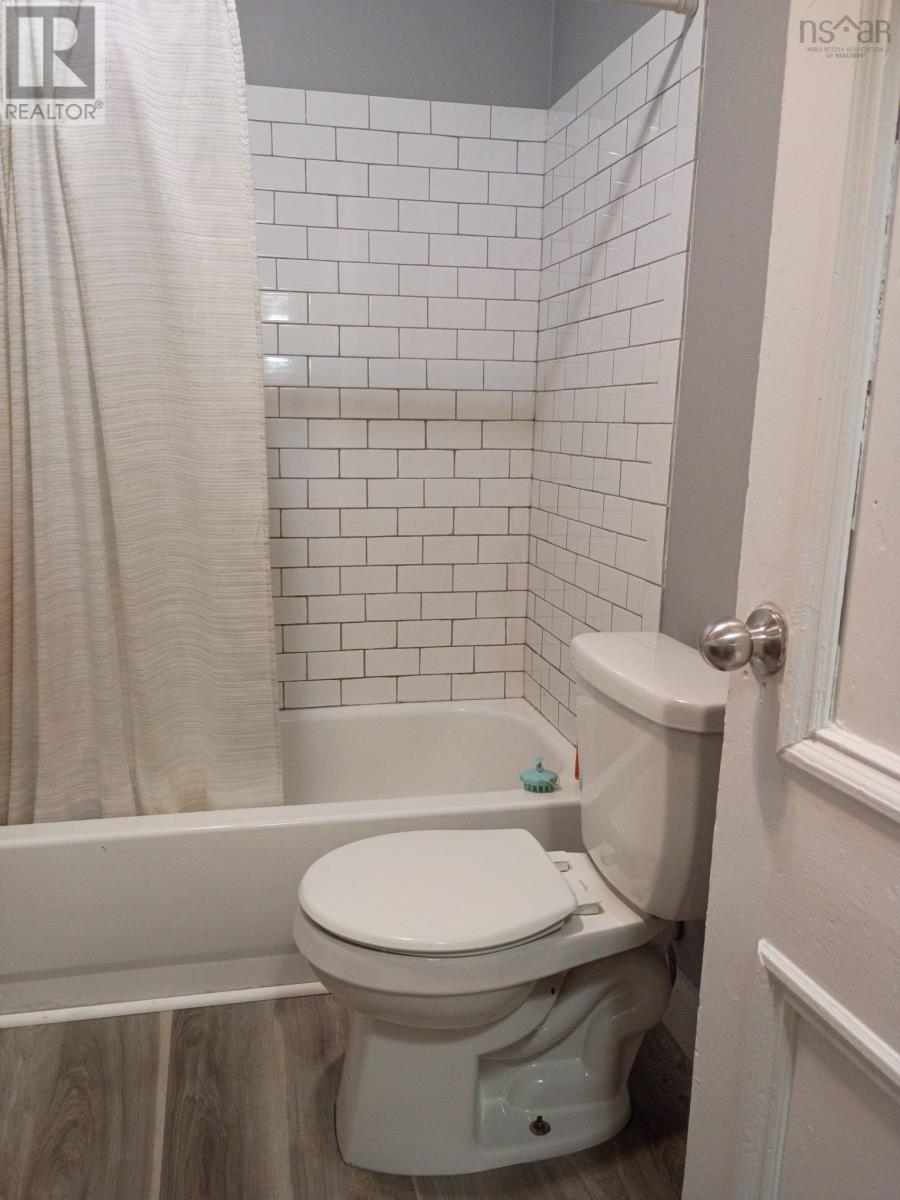 67 Lyman Street - 12
