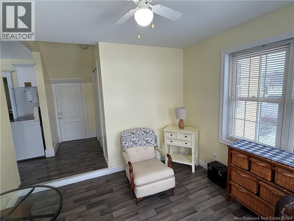 557 East Riverside Drive - 5