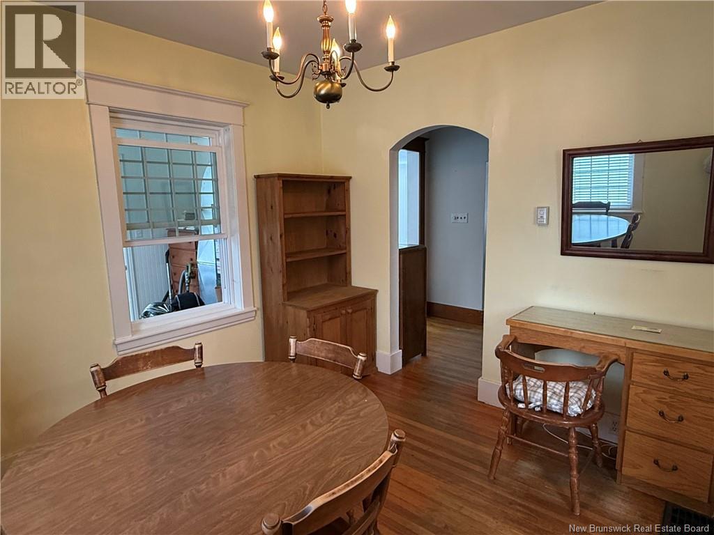 557 East Riverside Drive - 15