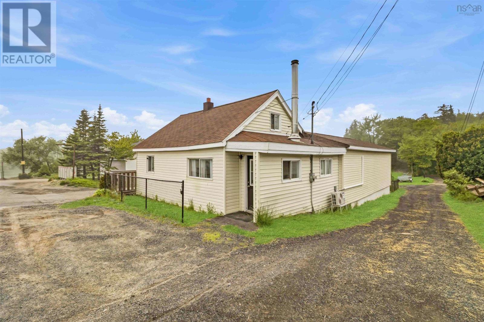 865 Prospect Road - 3