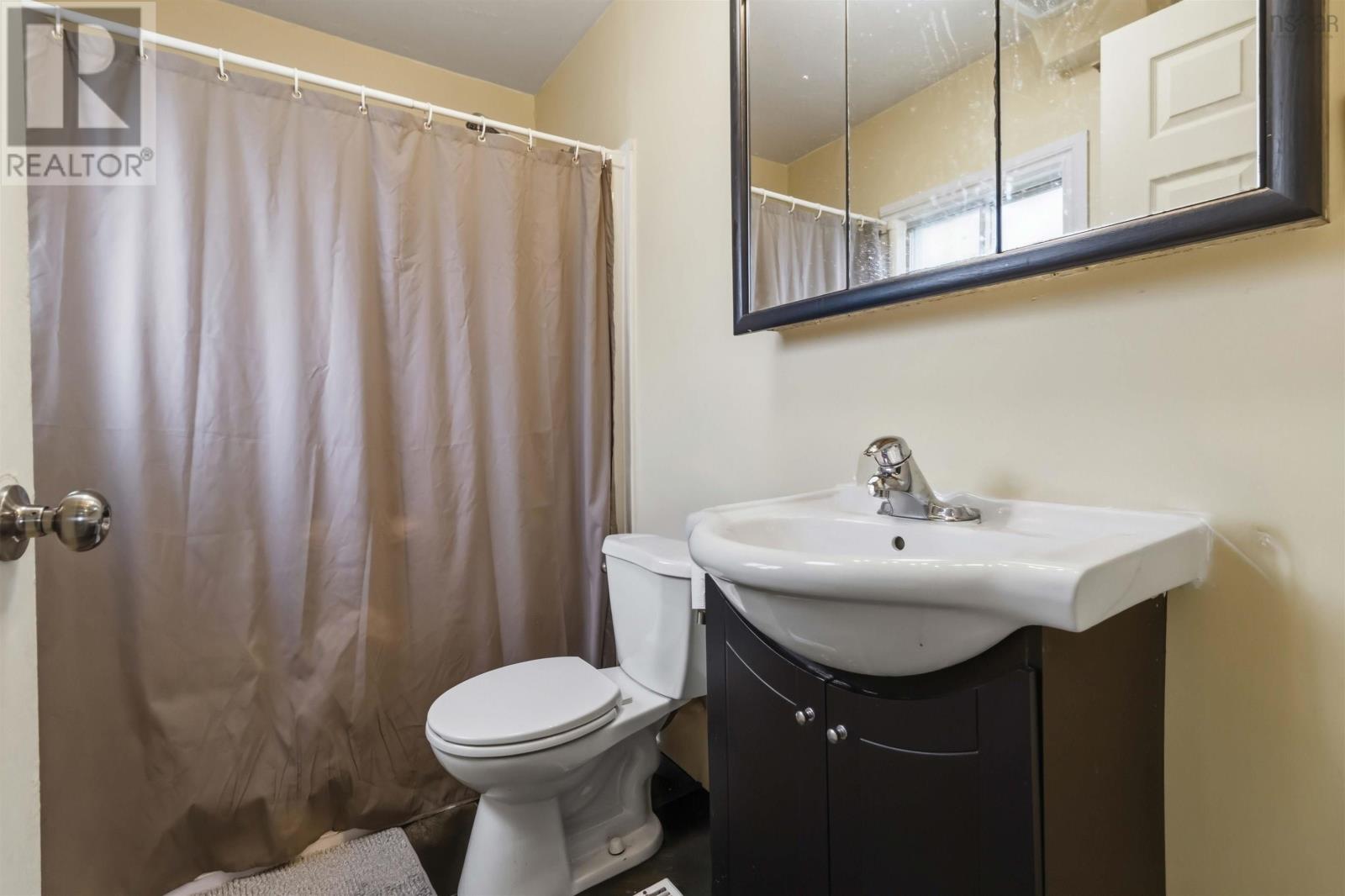 865 Prospect Road - 13