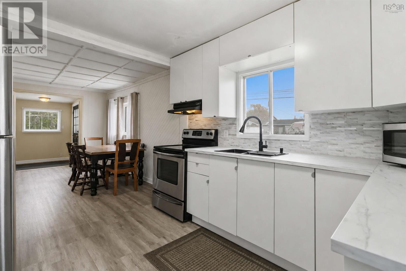 865 Prospect Road - 7