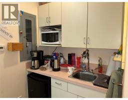 778 Rossland Avenue, Trail, BC V1R3N3 Photo 9