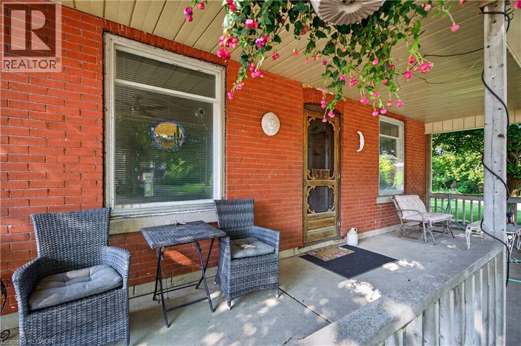 113 FREELTON Road - Image 4