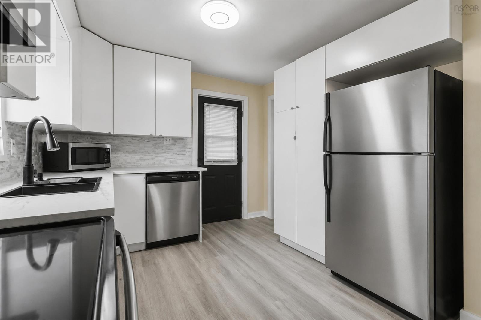 865 Prospect Road - 6