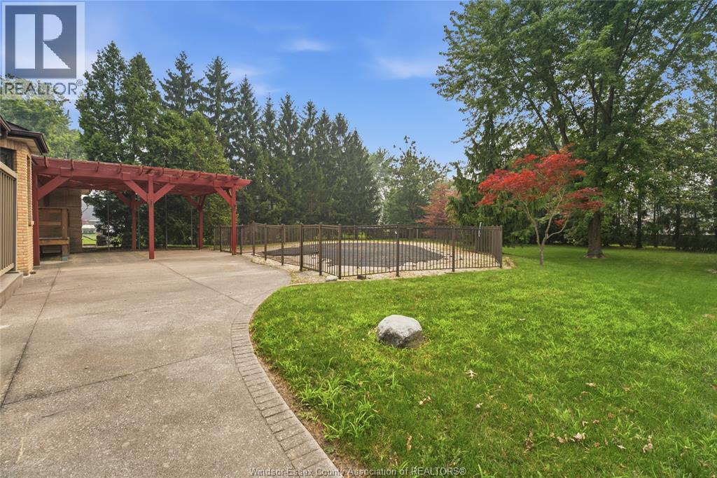 2073 Lesperance ROAD - 43