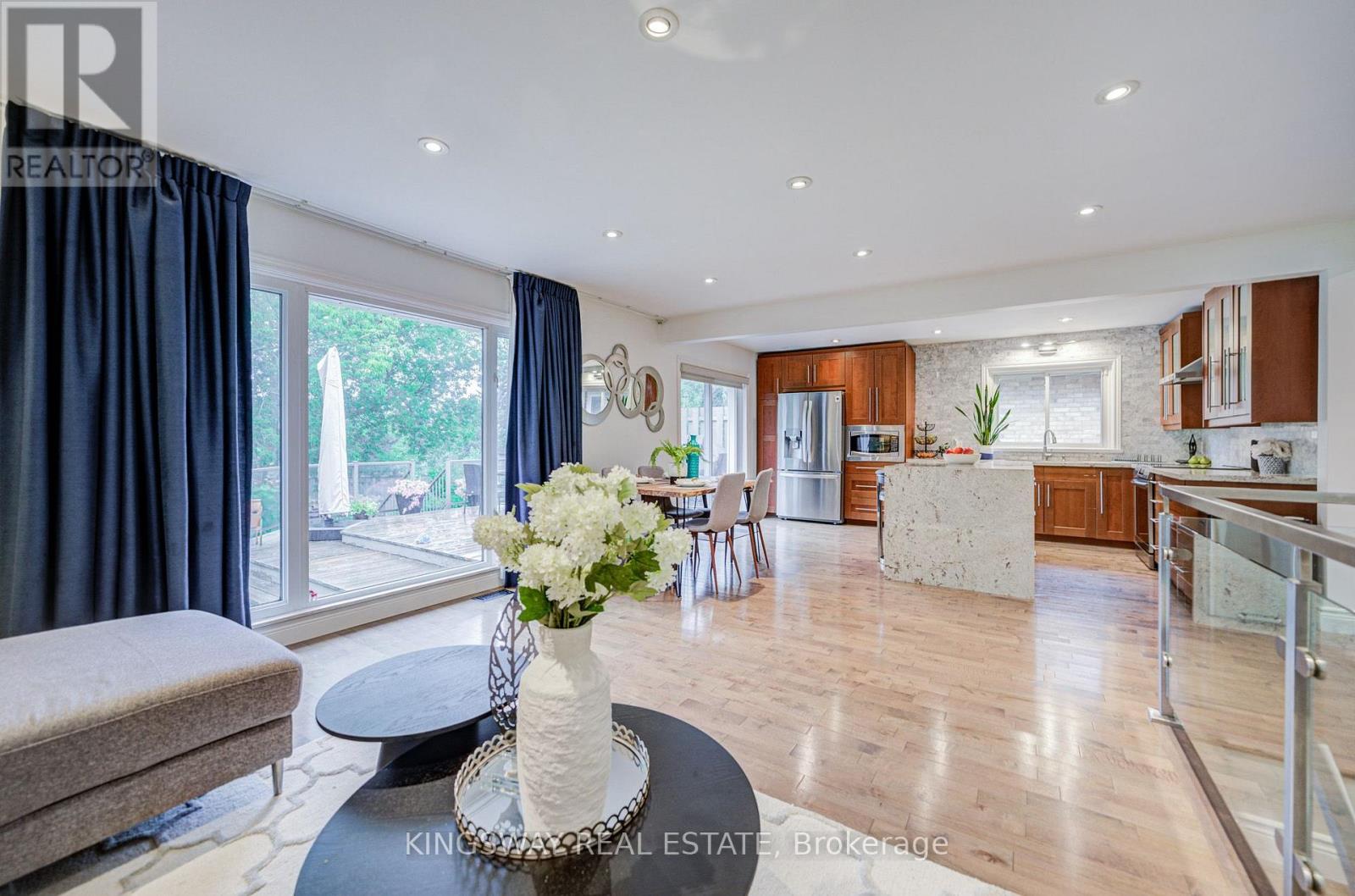 20 WIGMORE DRIVE - 10