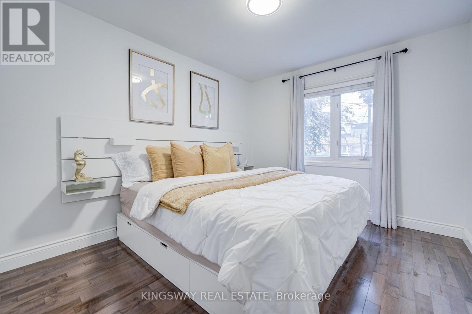20 WIGMORE DRIVE - 24
