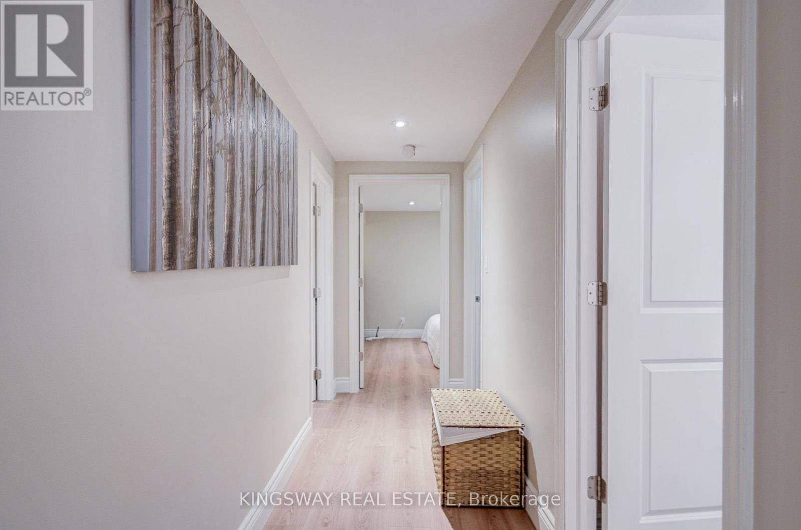 20 WIGMORE DRIVE - 38