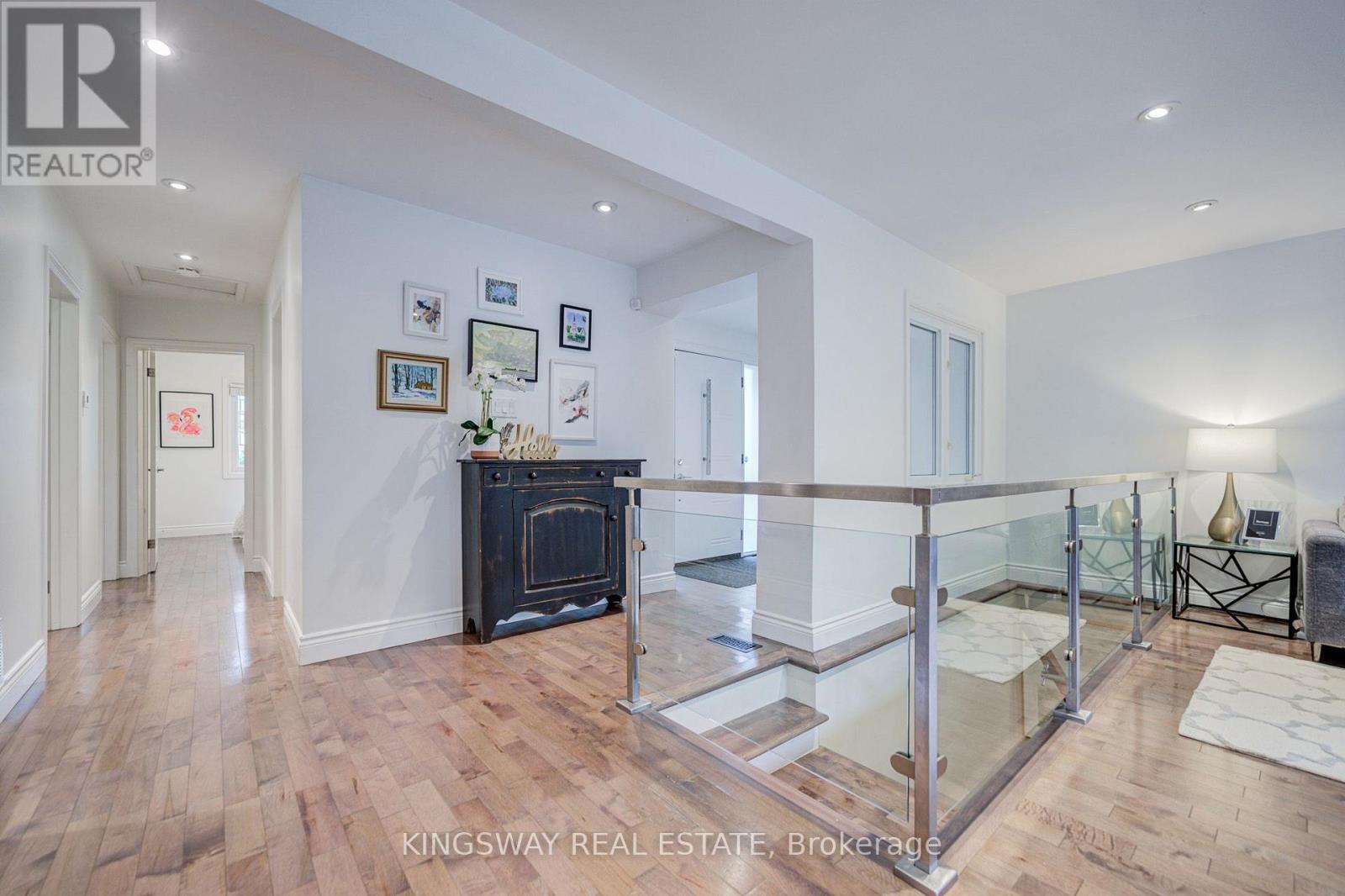 20 WIGMORE DRIVE - 6