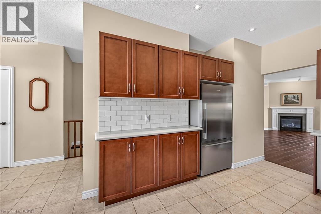 18 ECKER Lane - 11