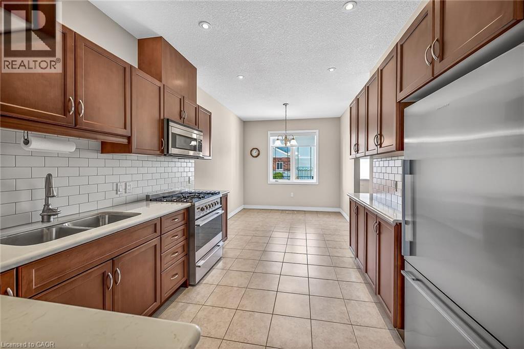 18 ECKER Lane - 9