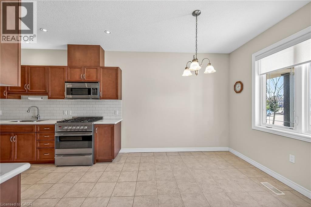 18 ECKER Lane - 7